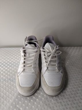 Size 7 - ON The Roger Clubhouse White Fade W